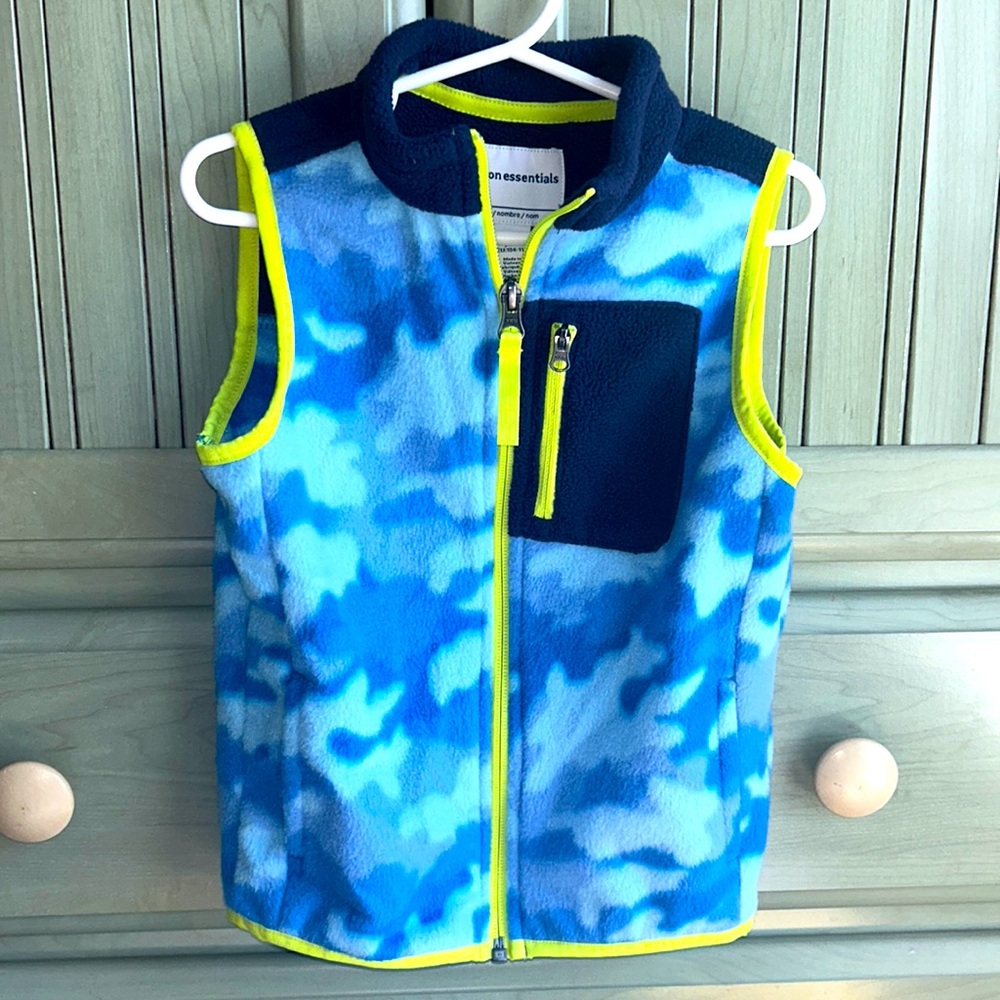 Boys 4T Blue Camo Fleece Vest